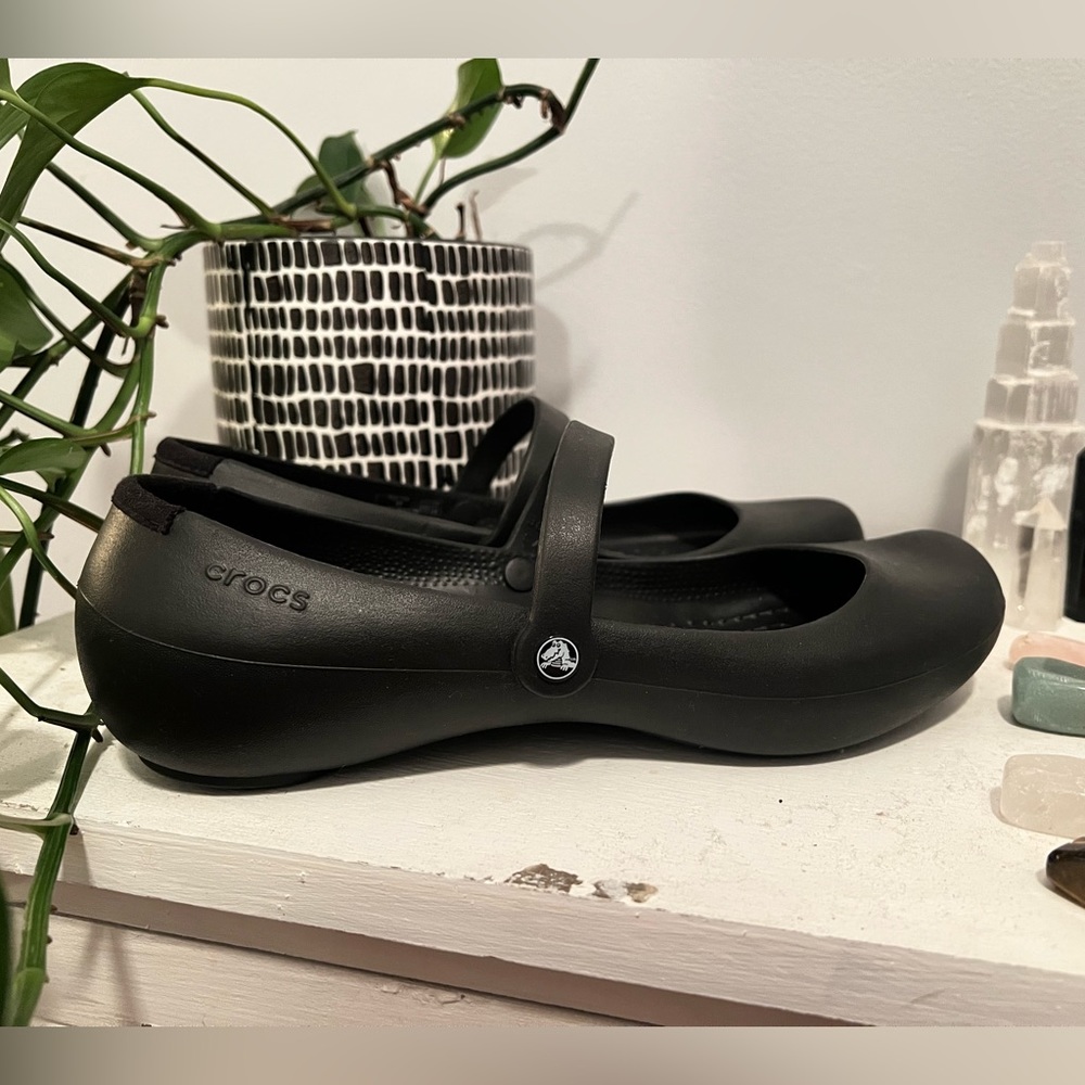 CROCS Black Women's Mary Jane Flats